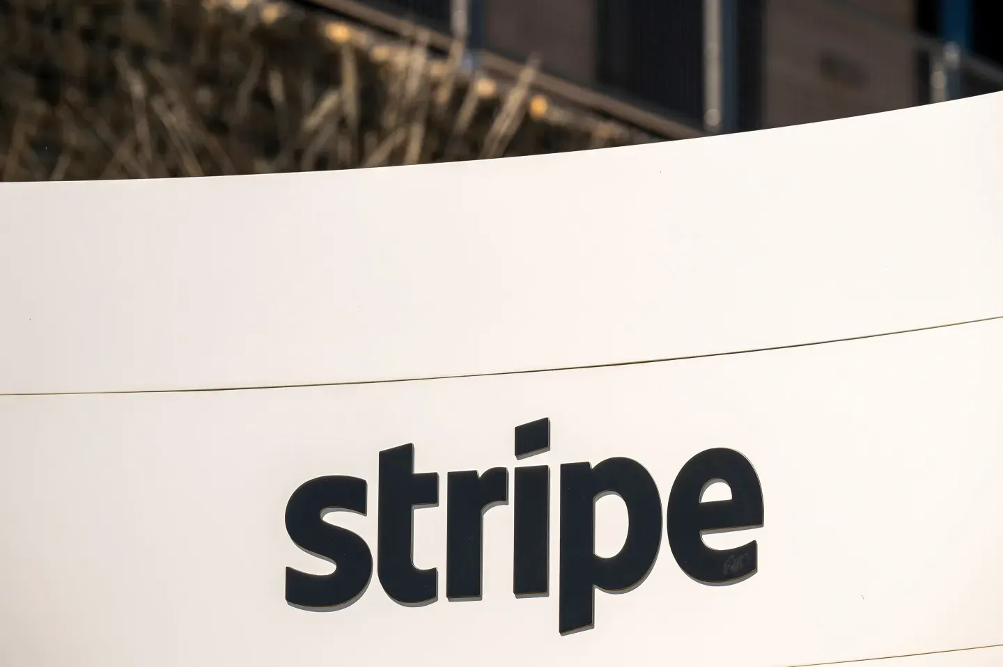 Stripe 拟斥资 70 亿美元收购 AI 网关 OpenRouter