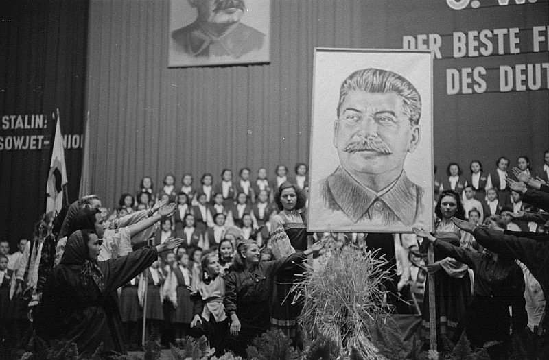 关于个人崇拜及其后果 - 赫鲁晓夫 - 1956年2月25日 | 全文
