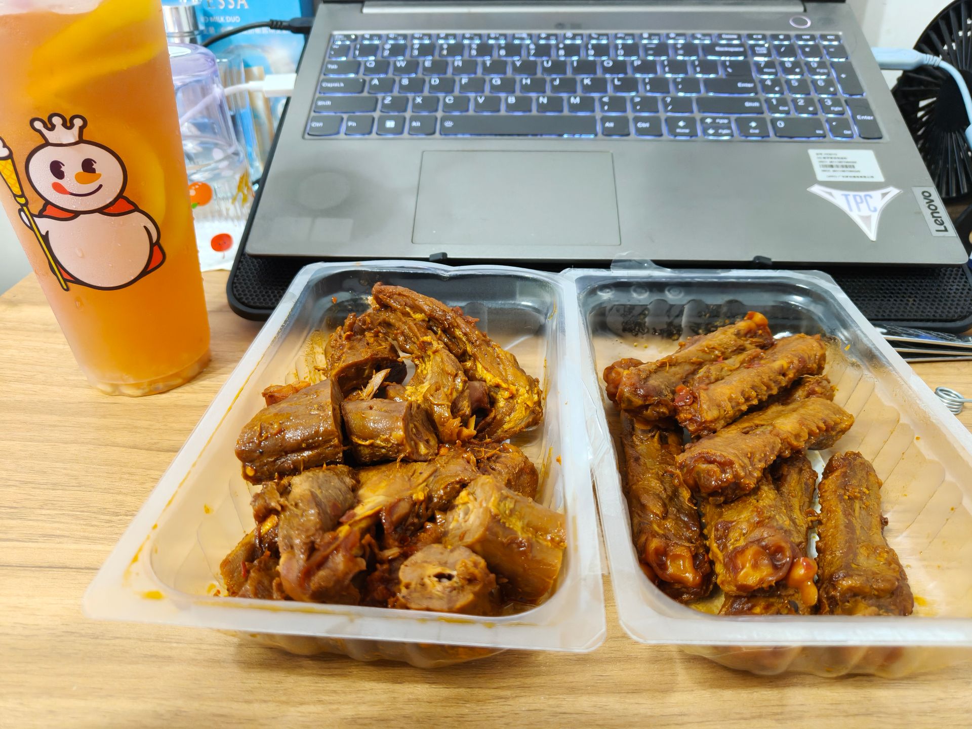 盒马鲜生鸭货拼盘